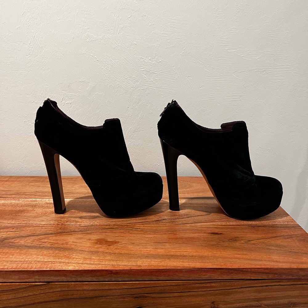 Jill Stuart Booties - Picture 3 of 6